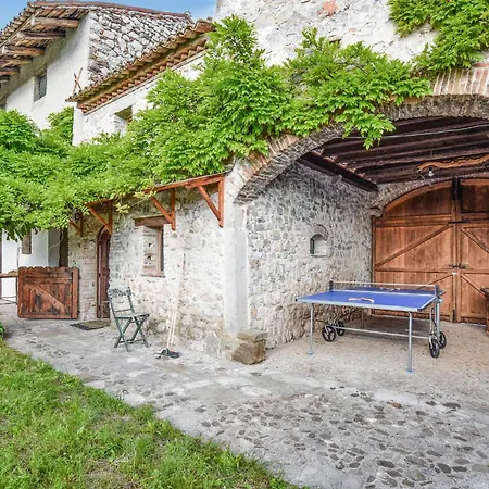 Awesome In With Wifi Prázdninový dům *